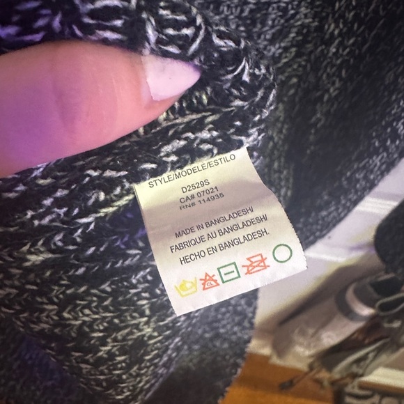 3/$30 ✨ Sweater dress​​ - Picture 4 of 5